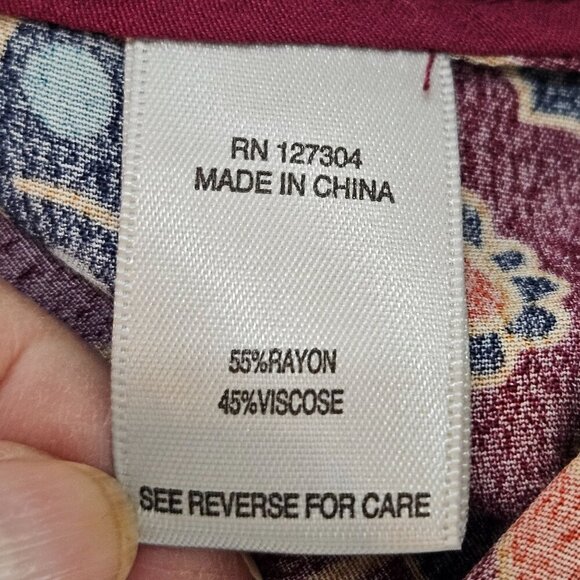 John Mark Top Large Boho Embroidered Floral Burgundy Artsy - Picture 12 of 12